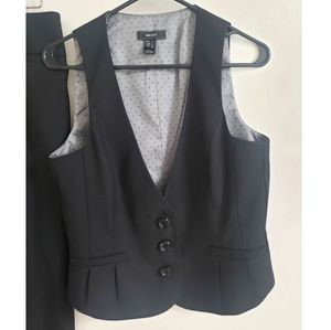 MNG  suit black vest